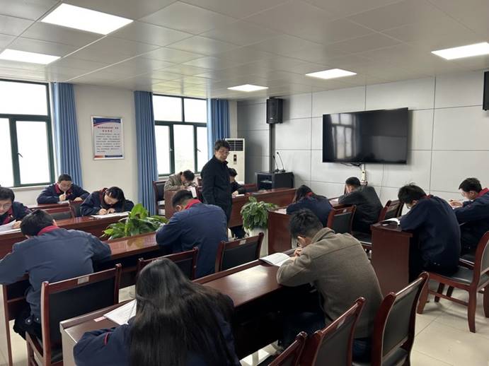 建材公司、檢測公司聯(lián)合開展管理人員業(yè)務(wù)提升考試